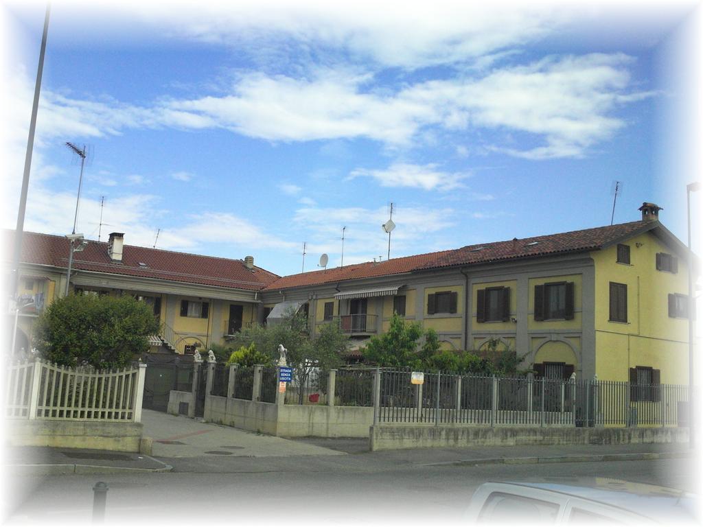B&B Cascina Barolo ตูริน ภายนอก รูปภาพ